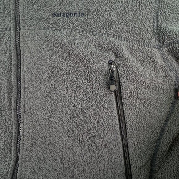 Patagonia Men’s Medium Gray Full Zip Double Pocket Jacket Fleece Hiking Adult - Picture 12 of 16